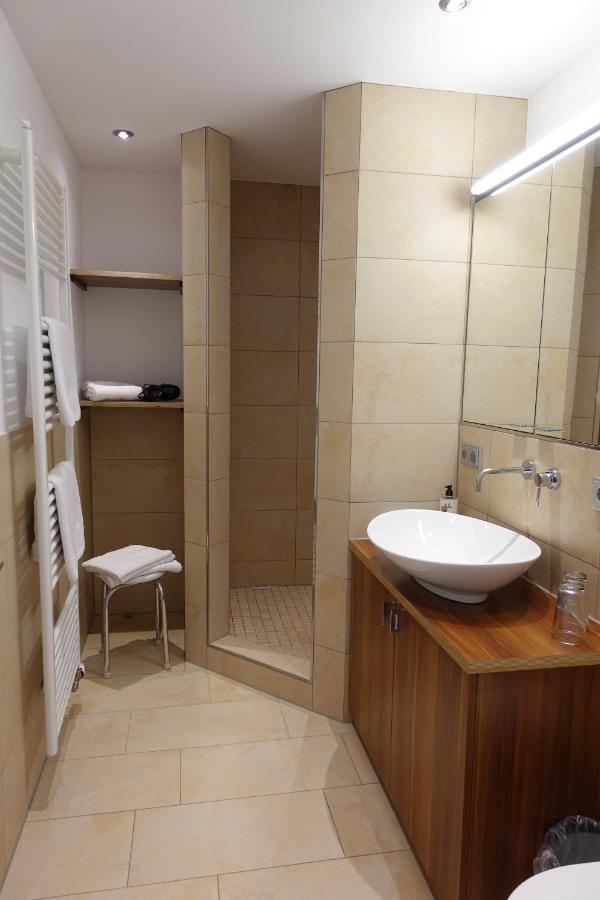 רימסטינג Hotel Zur Sonne מראה חיצוני תמונה