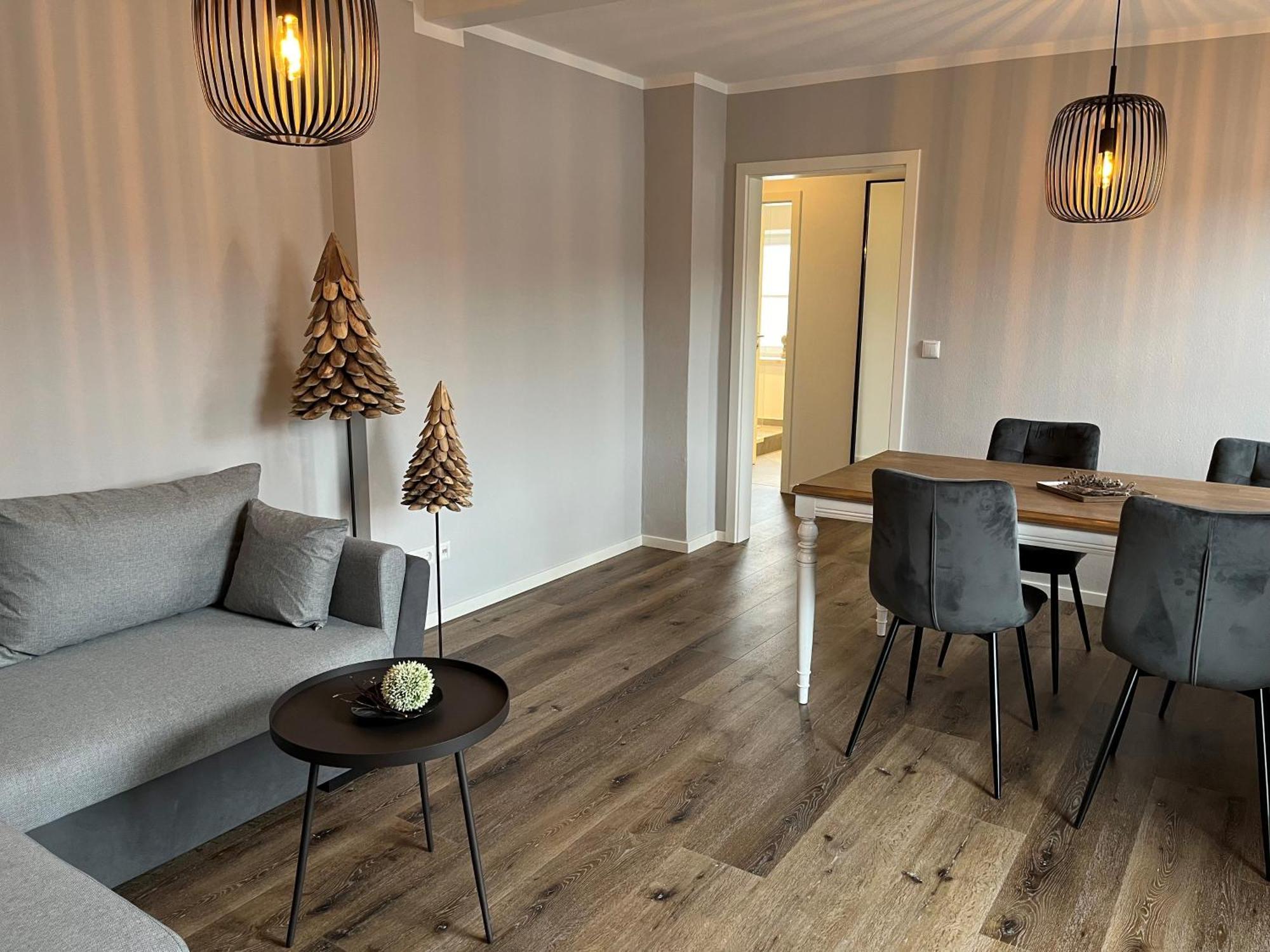 רימסטינג Hotel Zur Sonne מראה חיצוני תמונה