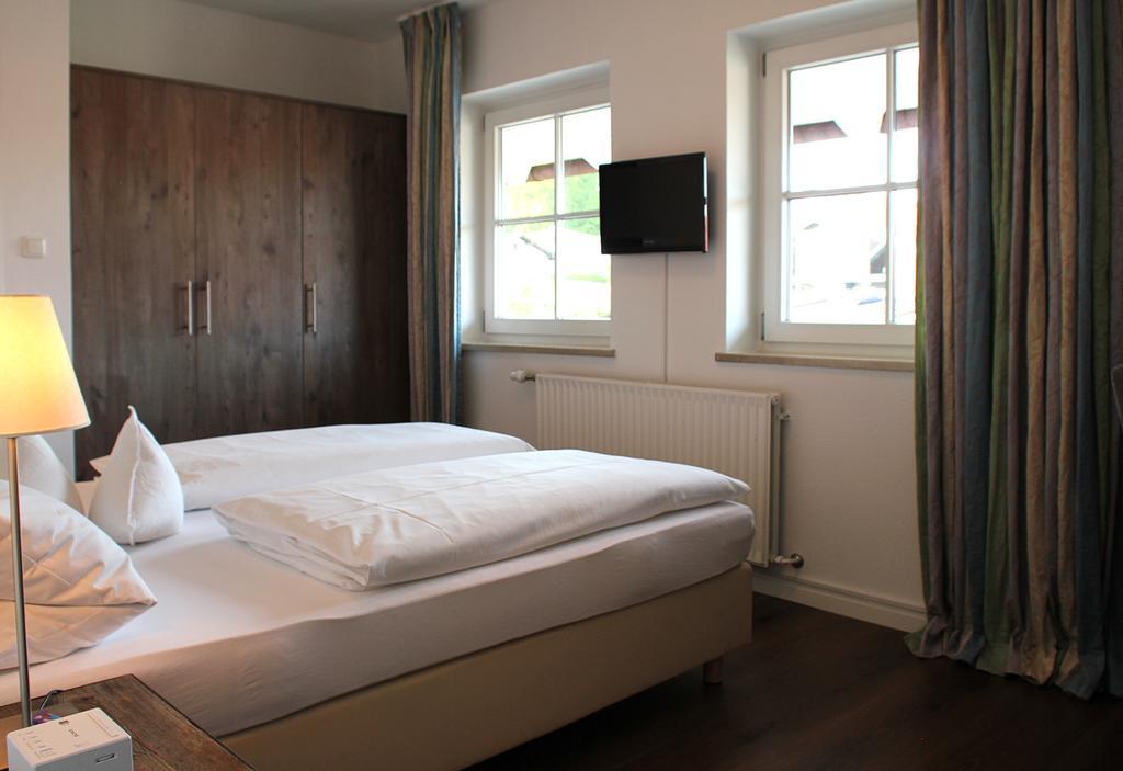רימסטינג Hotel Zur Sonne מראה חיצוני תמונה