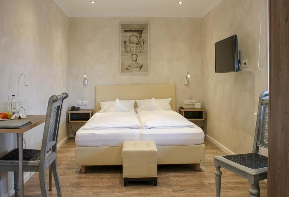 רימסטינג Hotel Zur Sonne מראה חיצוני תמונה